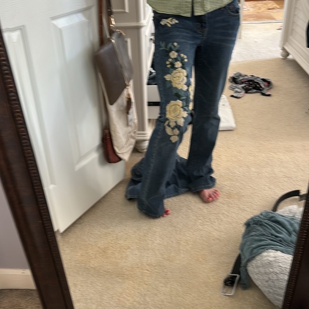 Embroidered jeans - Picture 4 of 4